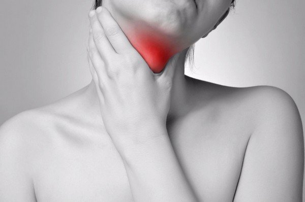 Ларингит может быть причиной кашля