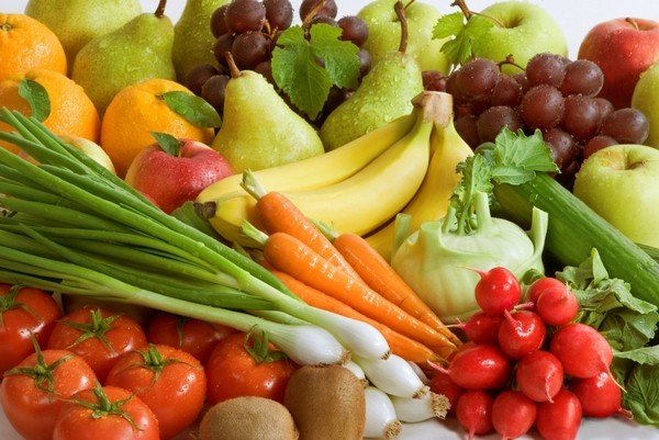 В рацион следует включить свежие овощи и фрукты Фрукты и овощи